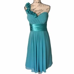Bill Levkoff Glacier Bridesmaid Dress w Flowers
